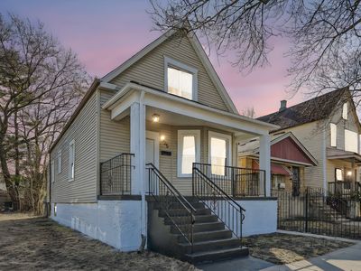 6725 S Honore St, Chicago, IL, 60636