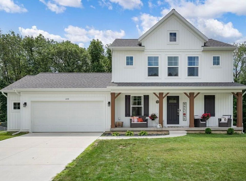 1st image of 458 Windchime Dr