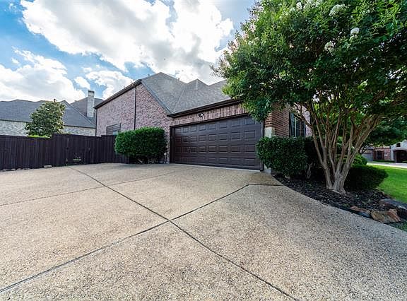 4th image of 1210 Winding Brook Dr