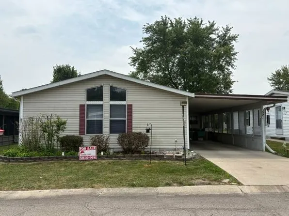 591 Mallard St, Rochester, MI 48309
