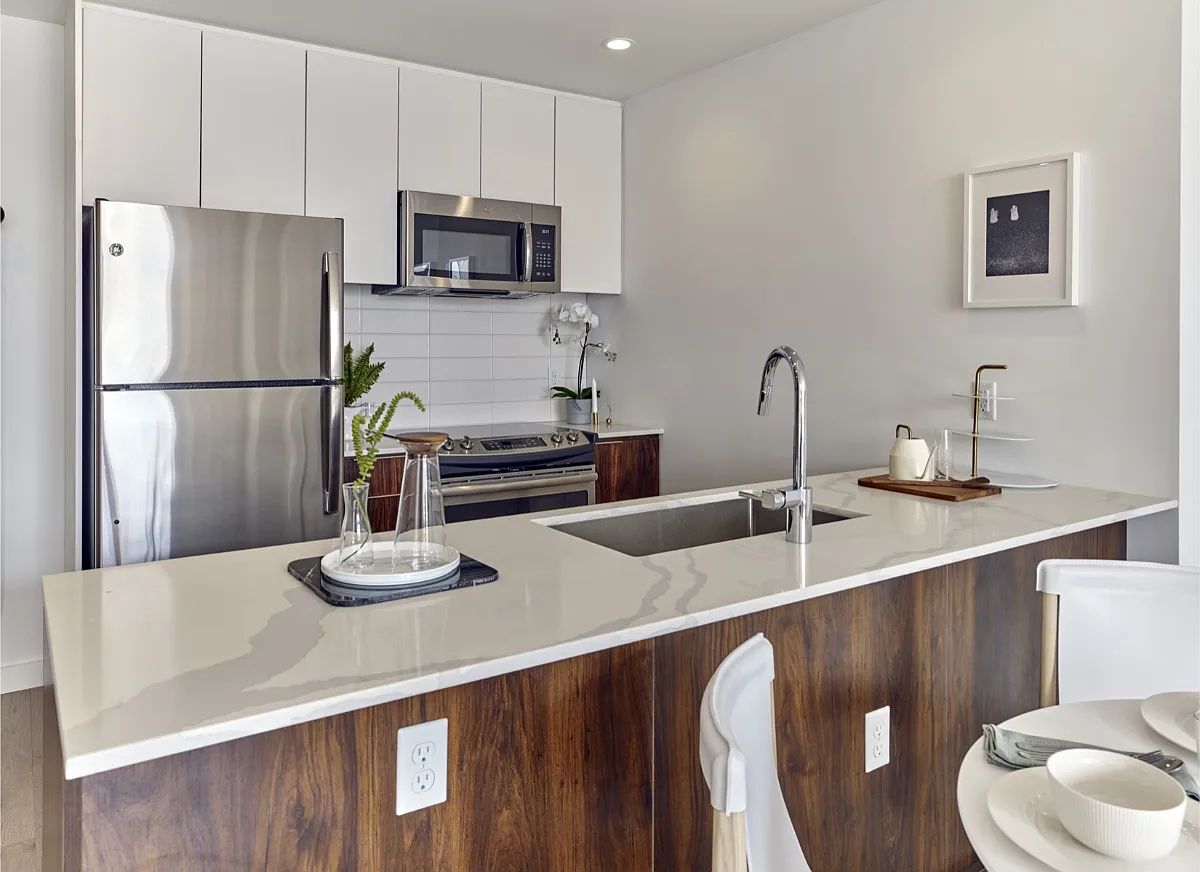 2 bed, 1130 sqft, $5,222 — Photo 3