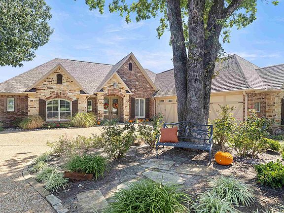5th image of 1028 Riverwood Dr