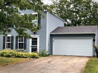 1750 Wild Flower Ln, Aurora, IL 60504