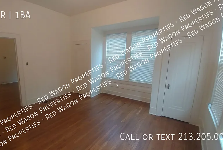 411 W Mistletoe Ave #411 — Photo 16