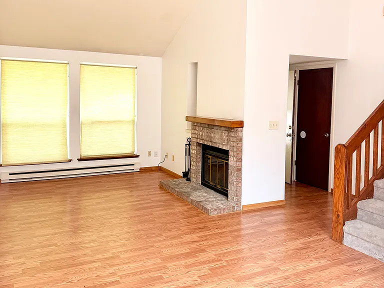 941 Gilgalad Way — Photo 2