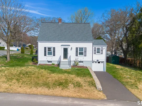 27 Glendale Drive, Waterbury, CT 06708