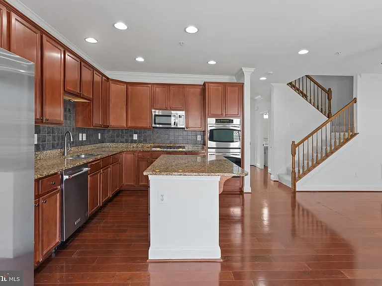 8852 Purple Iris Ln #16 — Photo 17