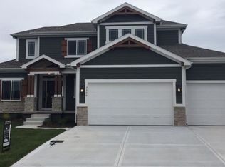 3206 SE 3rd Ter, Lees Summit, MO 64063
