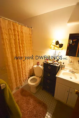 Rented by New York Dwellings LLC | media 32