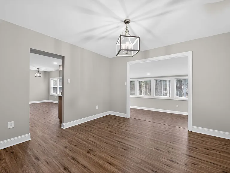 1392 Stokes Rd — Photo 8