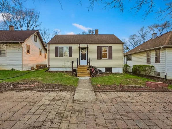 215 Barr Elms Ave, Joliet, IL 60433
