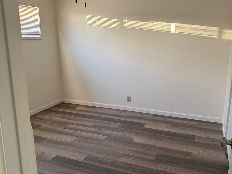 8811 A St #2 — Photo 4