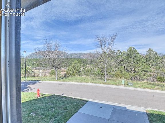 3rd image of 379 Raspberry Ln