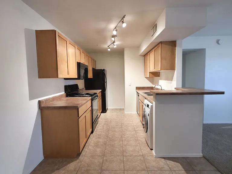 1185 W University Ave #13 — Photo 12