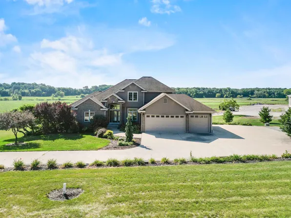 973 Clarkson Rd, Marshall, WI 53559