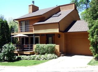 102 Glenthistle Rd, Madison, WI 53705