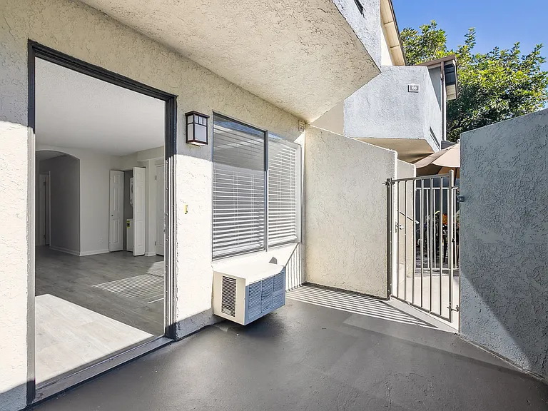 Waterleaf Apartment Homes — Photo 35