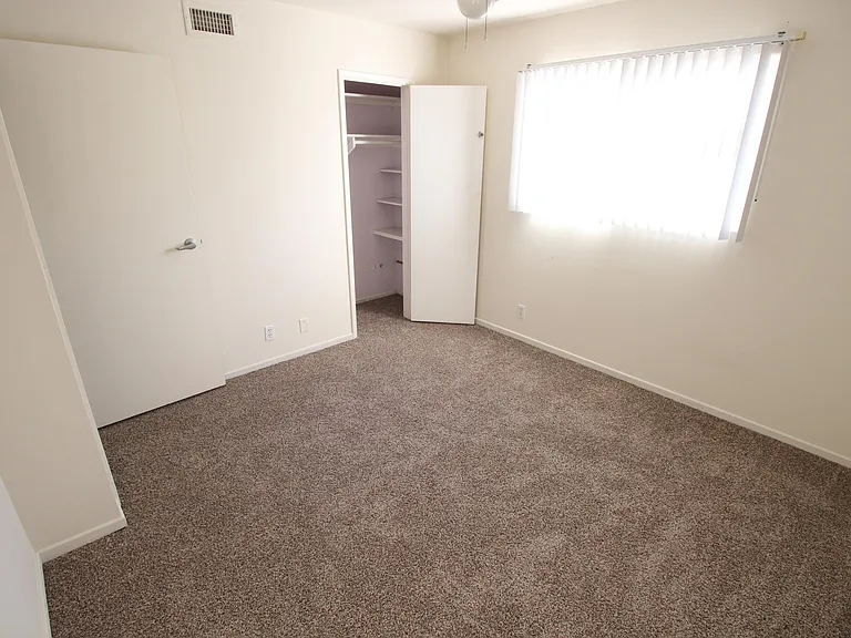 5574 Camber Dr — Photo 14