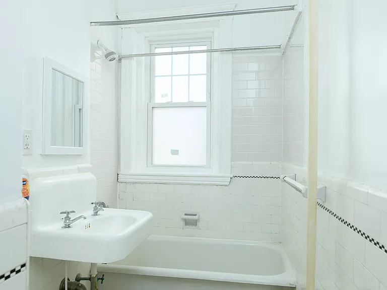15 Colliston Rd — Photo 11