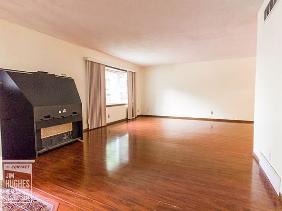3rd image of 309 Hillway Dr