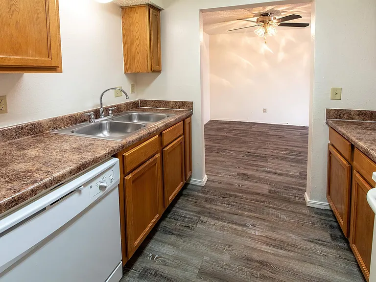 $500 FREE! PET FRIENDLY! APPLY ONLINE! — Photo 12