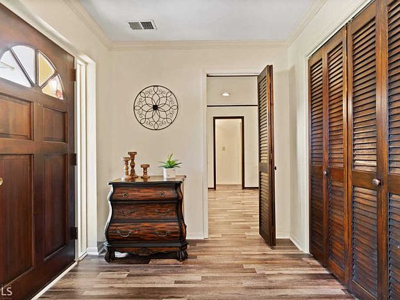 4th image of 2739 Jodeco Dr