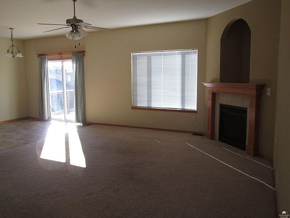 4th image of 1809 Lydia Ln