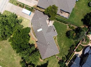 7110 Brentwood Rd, Nichols Hills, OK 73116