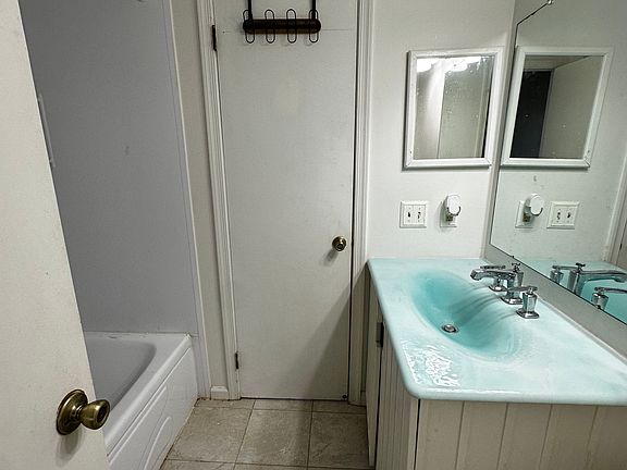 5th image of 81 Shawnee Pl #81