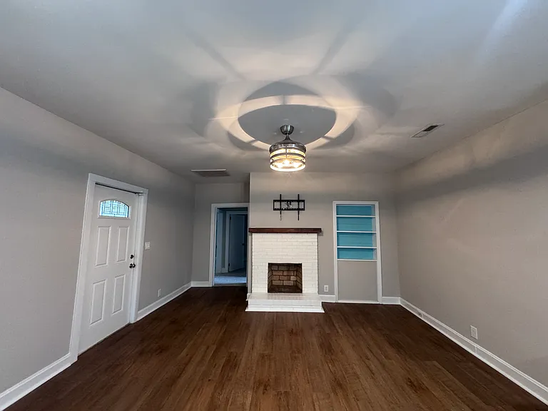 1801 Old Fairground Rd — Photo 2