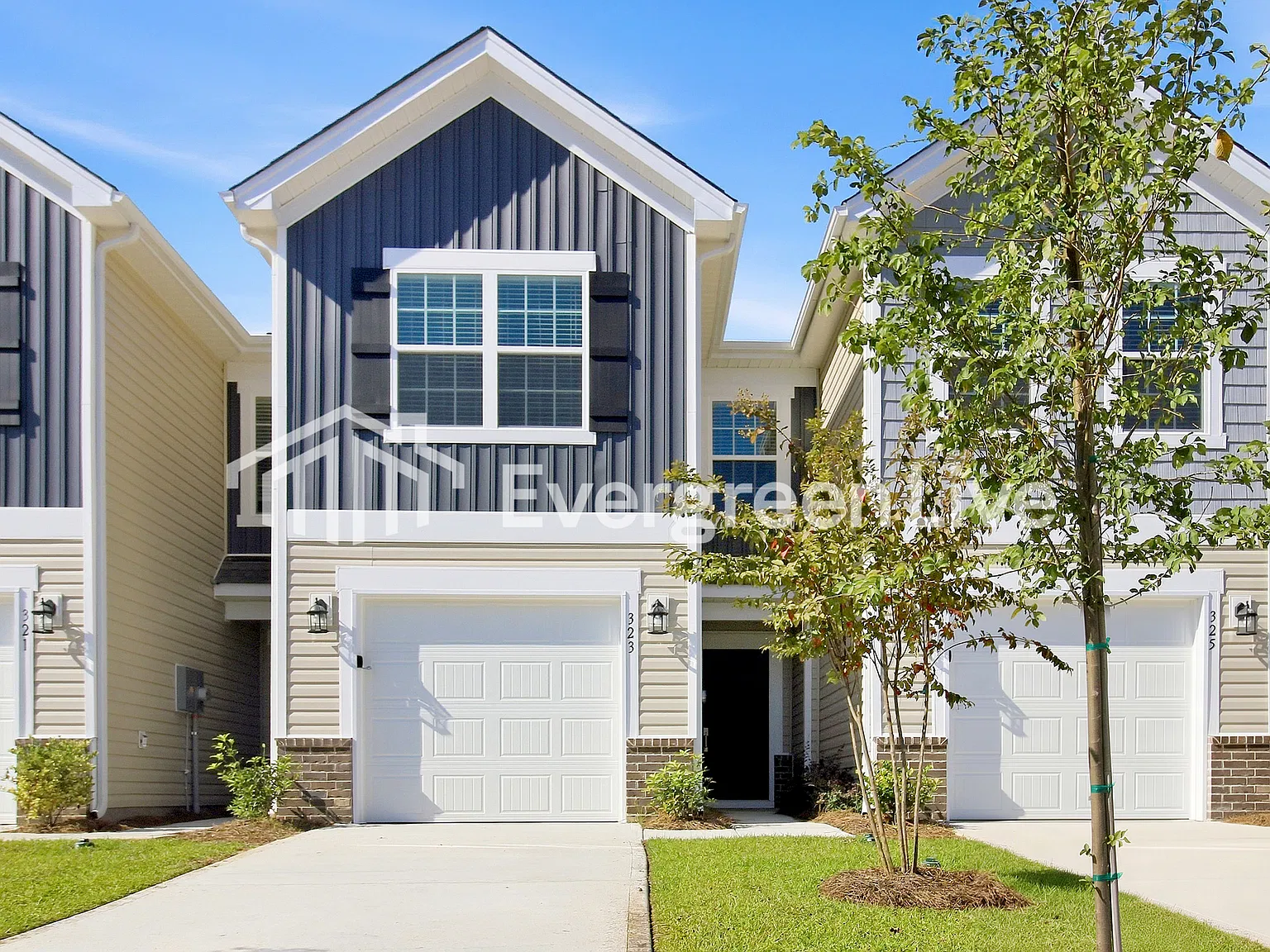 3 bed, 2.5 bath, 1346 sqft, $1,700 — Photo 1