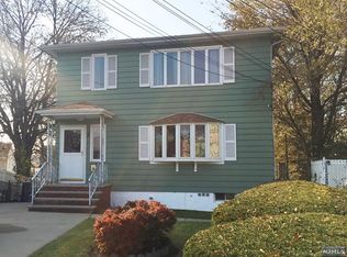 7 Reidel Ct, Secaucus, NJ 07094