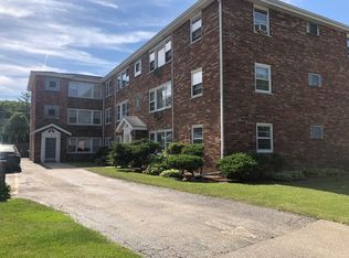 36 S Kensington Ave #6, La Grange, IL 60525