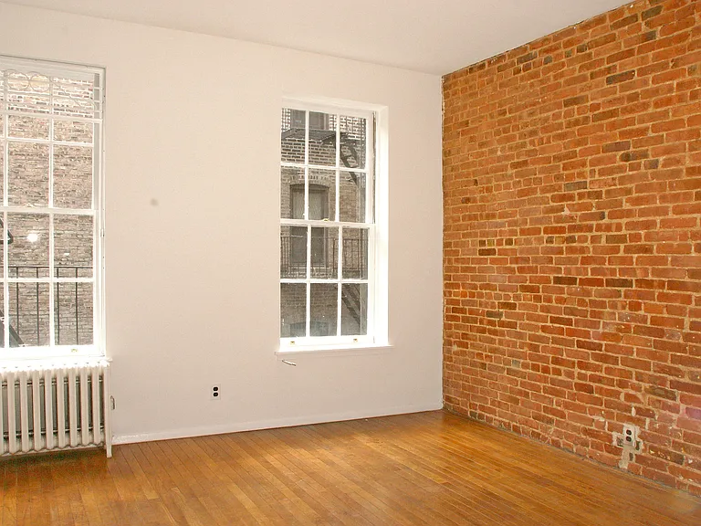 322 E 81st St #4RW — Photo 3