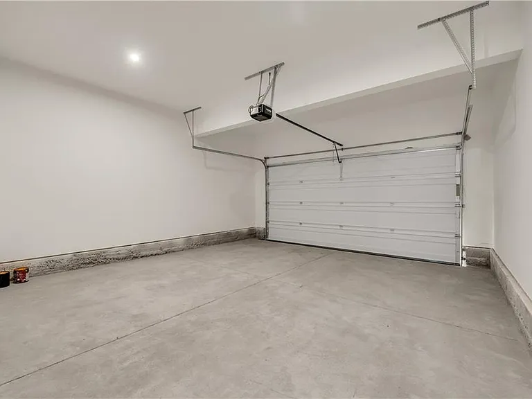 272 Brighton Bend Ln — Photo 17