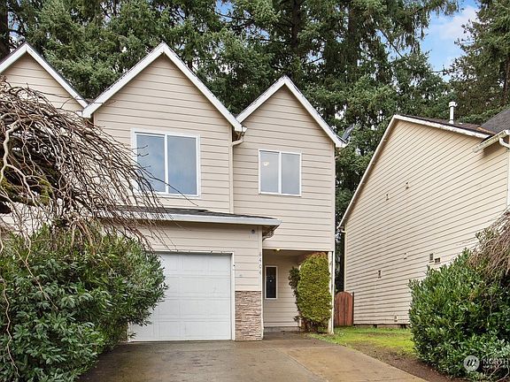 2nd image of 8404 NE 36th Circle