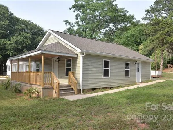 1699 Springdale Rd, Lancaster, SC 29720