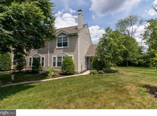 905 Kenwood Dr, North Wales, PA