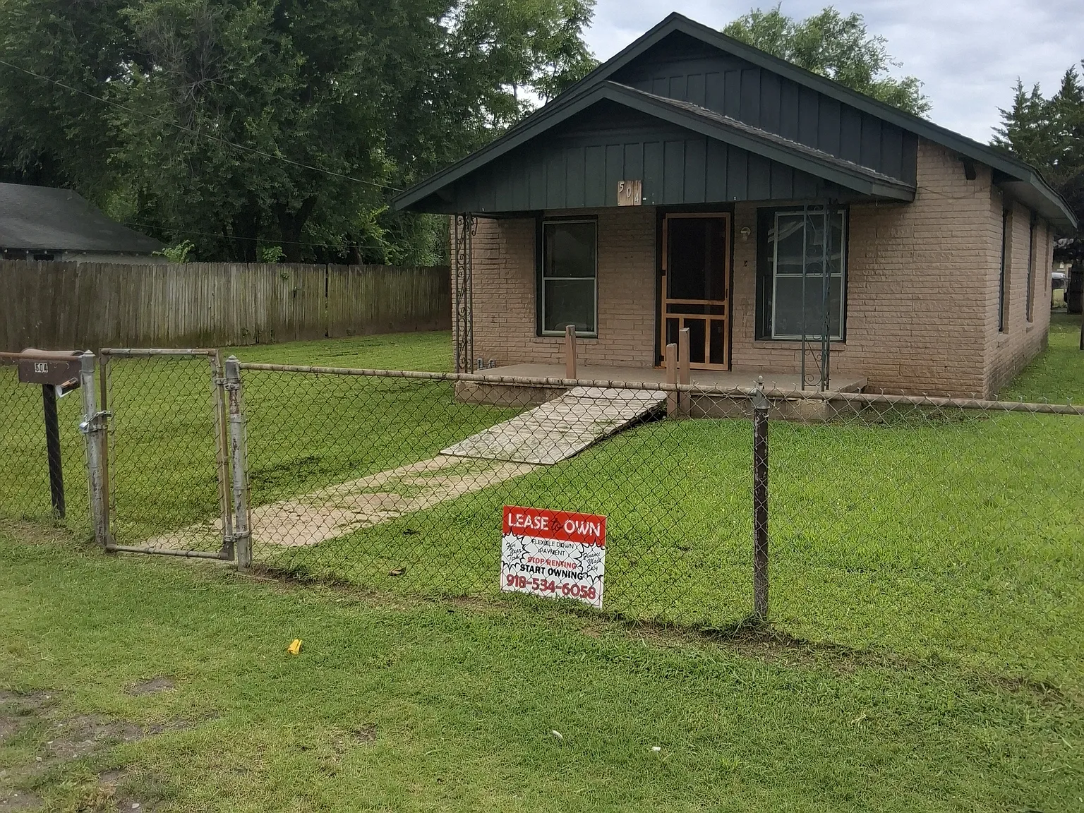 2 bed, 1008 sqft, $850 — Photo 1