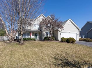606 Highview Ct, Oswego, IL 60543