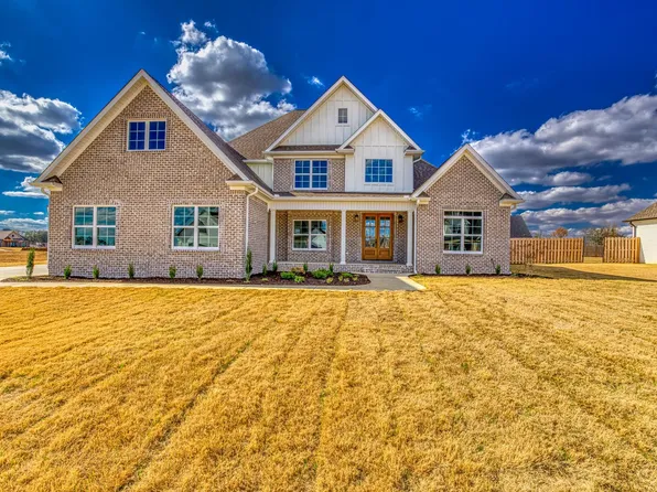 78 Todd Dr, Muscle Shoals, AL 35661