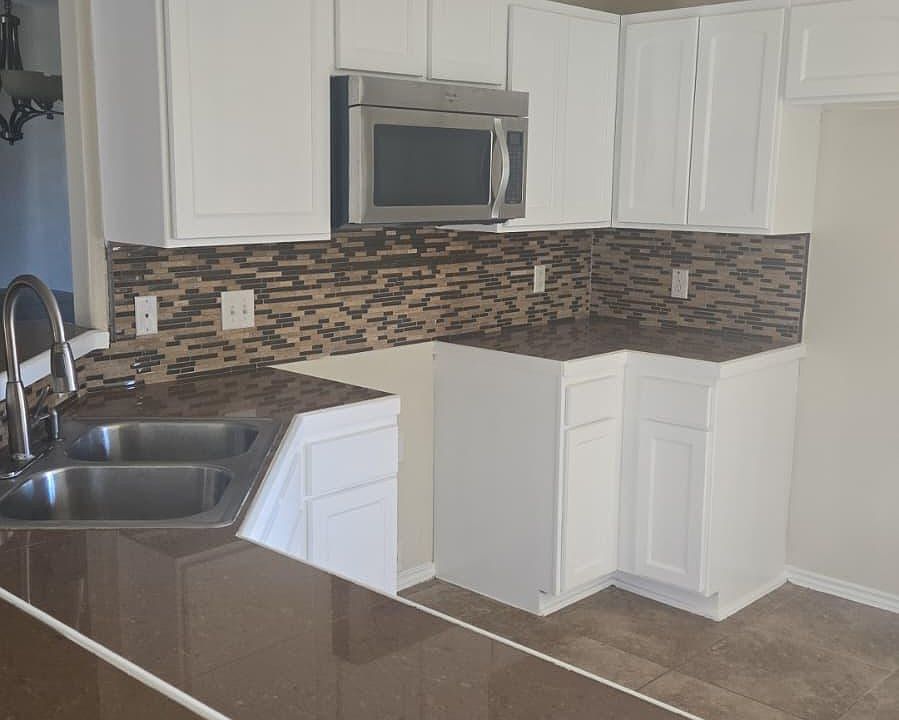 1st image of 208 Nevers Ct