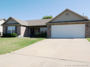 8683 S 262nd East Ave, Broken Arrow, OK 74014