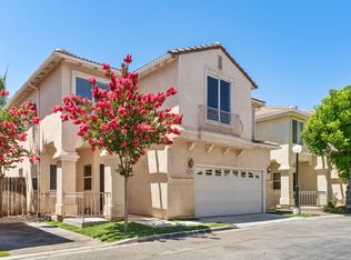 8323 Chelsea Ln, Canoga Park, CA 91304