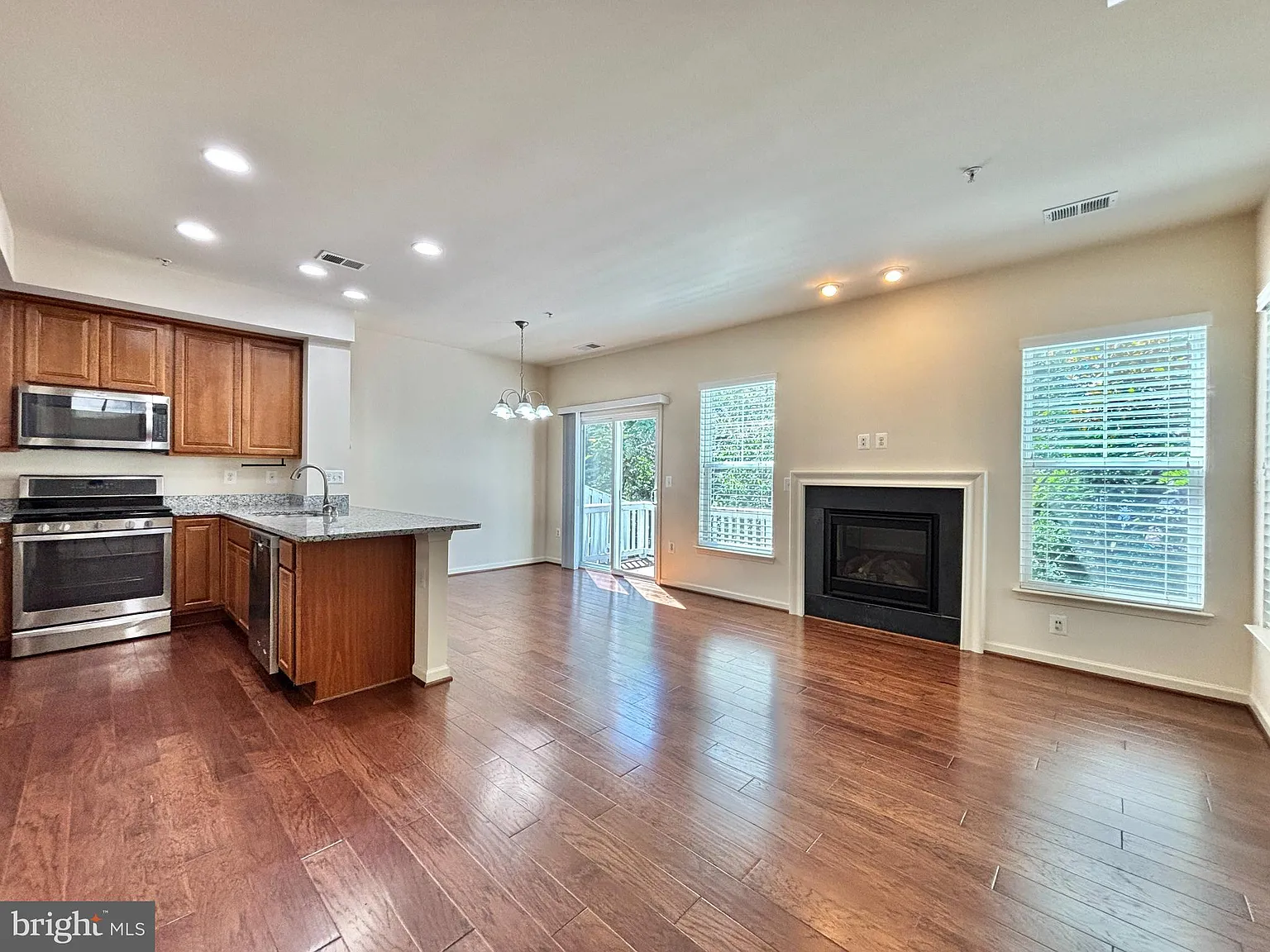 Potomac Crest Condo — Photo 3