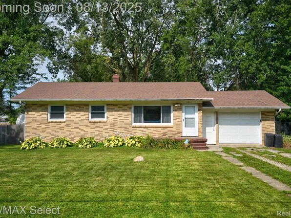 3201 Amelia Ave, Flushing, MI 48433