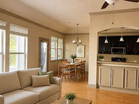 2nd image of 204 Saxon St #1