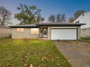 14421 Labelle St, Oak Park, MI 48237