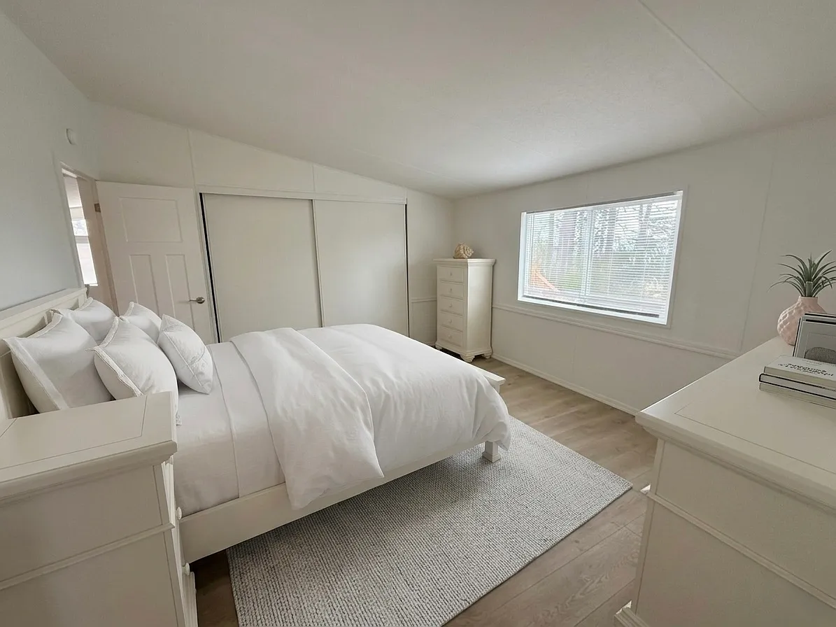 2 bed, 1080 sqft, $2,400 — Photo 3