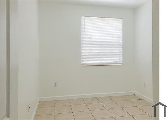 5th image of 1656 SE 29th Ct Unit 101